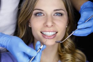 dental chair_lady